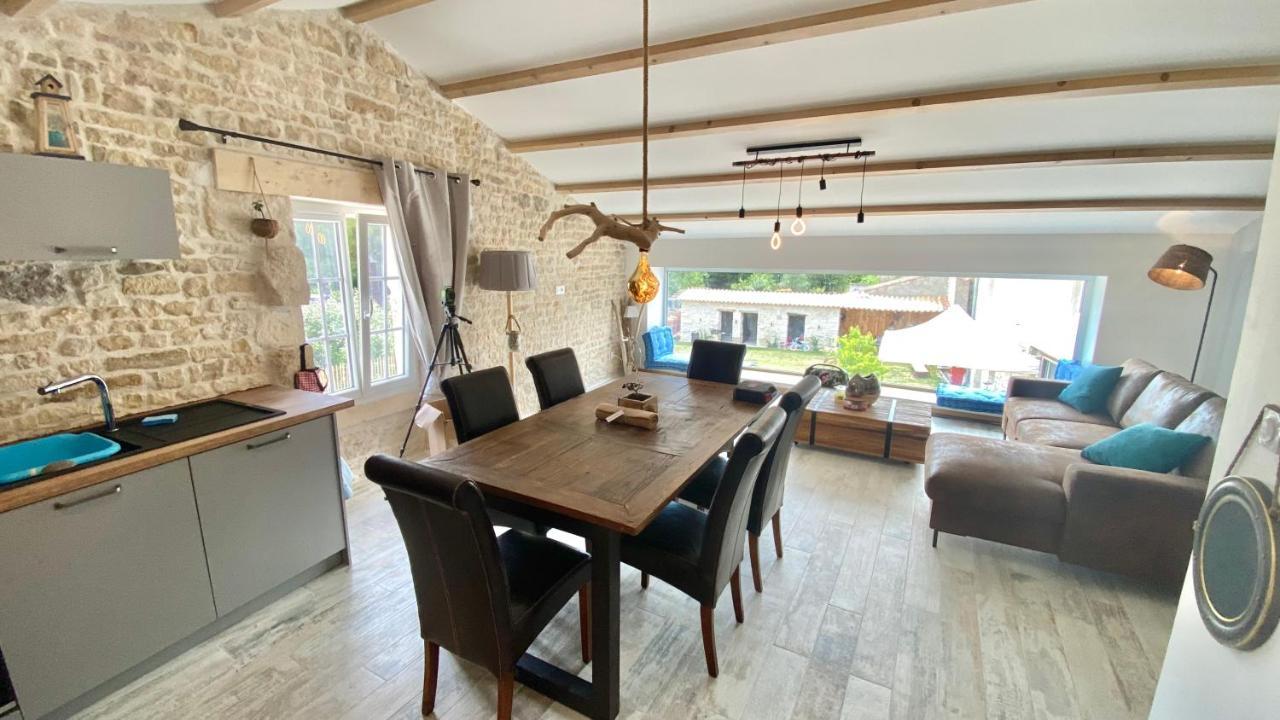 Le Grenier - Gîte de prestige La Rochelle Saint-Medard-d'Aunis Extérieur photo